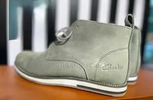 Quality Clark's Pure Leather England Ankle Boots Shoes