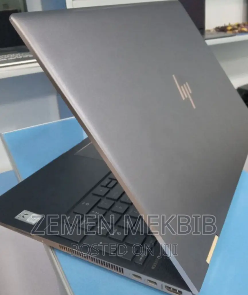 New Laptop HP Spectre X360 16GB Intel Core I7 SSD 512GB