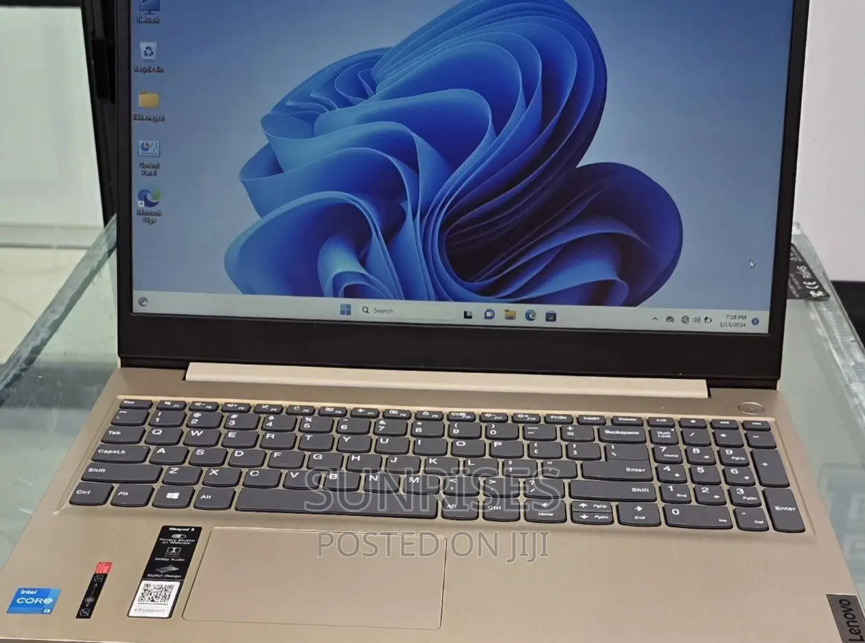 New Laptop Lenovo Ideapad 3 8GB Intel Core I3 SSD 512GB