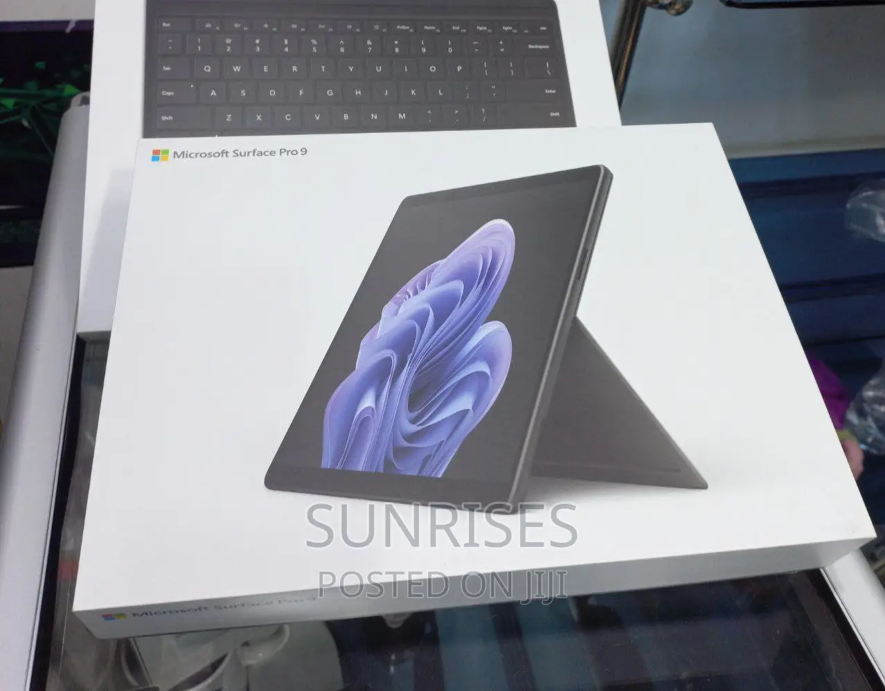 New Laptop Microsoft Surface Pro 9 16GB Intel Core I5 SSD 256GB