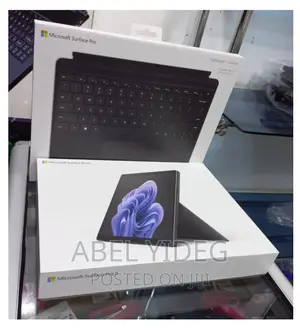 Photo - New Laptop Microsoft Surface Pro 9 16GB Intel Core I5 SSD 256GB