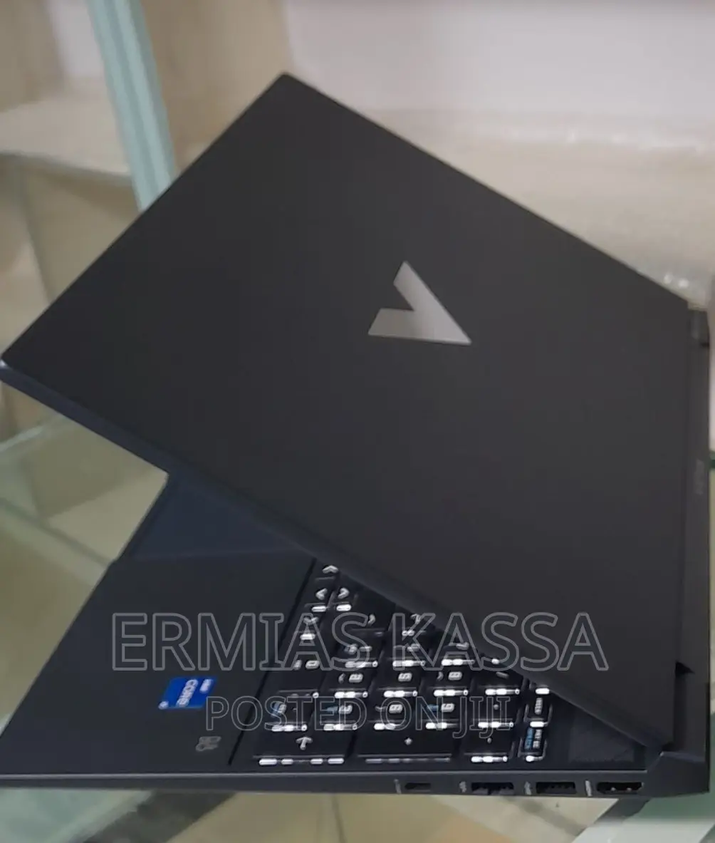 New Laptop HP Victus 15 16GB Intel Core I5 SSD 1T