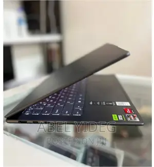 New Laptop Lenovo 16GB AMD Ryzen 7 SSD 512GB