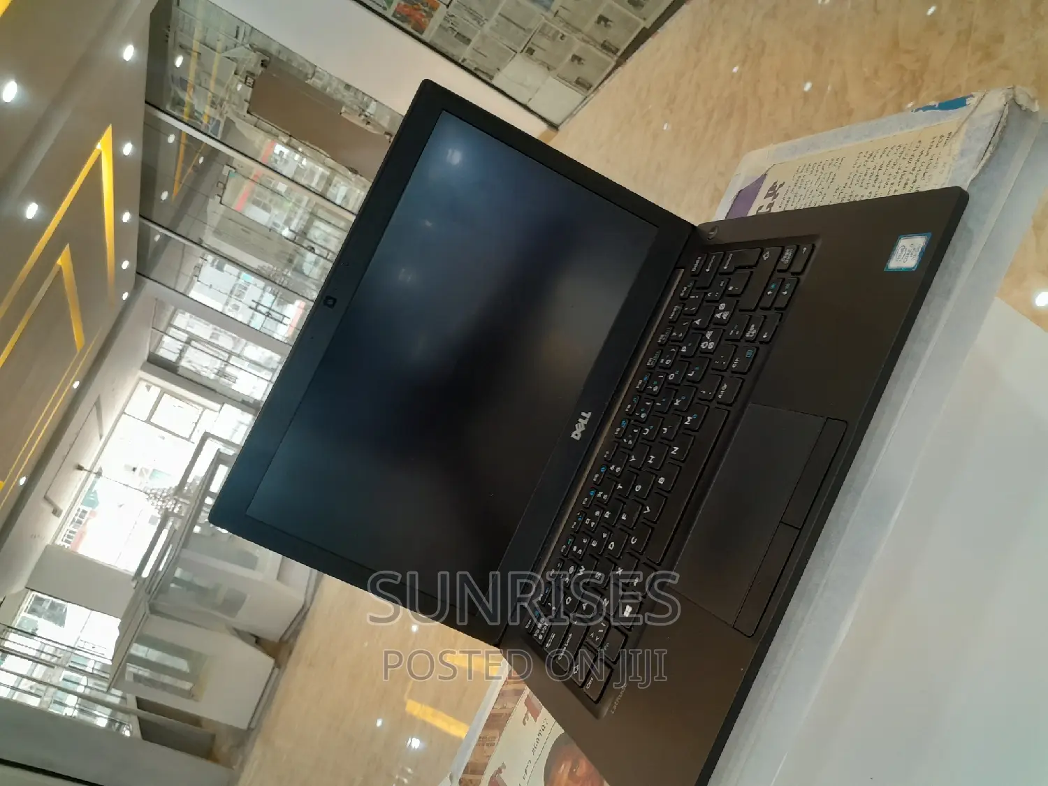 New Laptop Dell Latitude 5310 8GB Intel Core I7 SSD 512GB