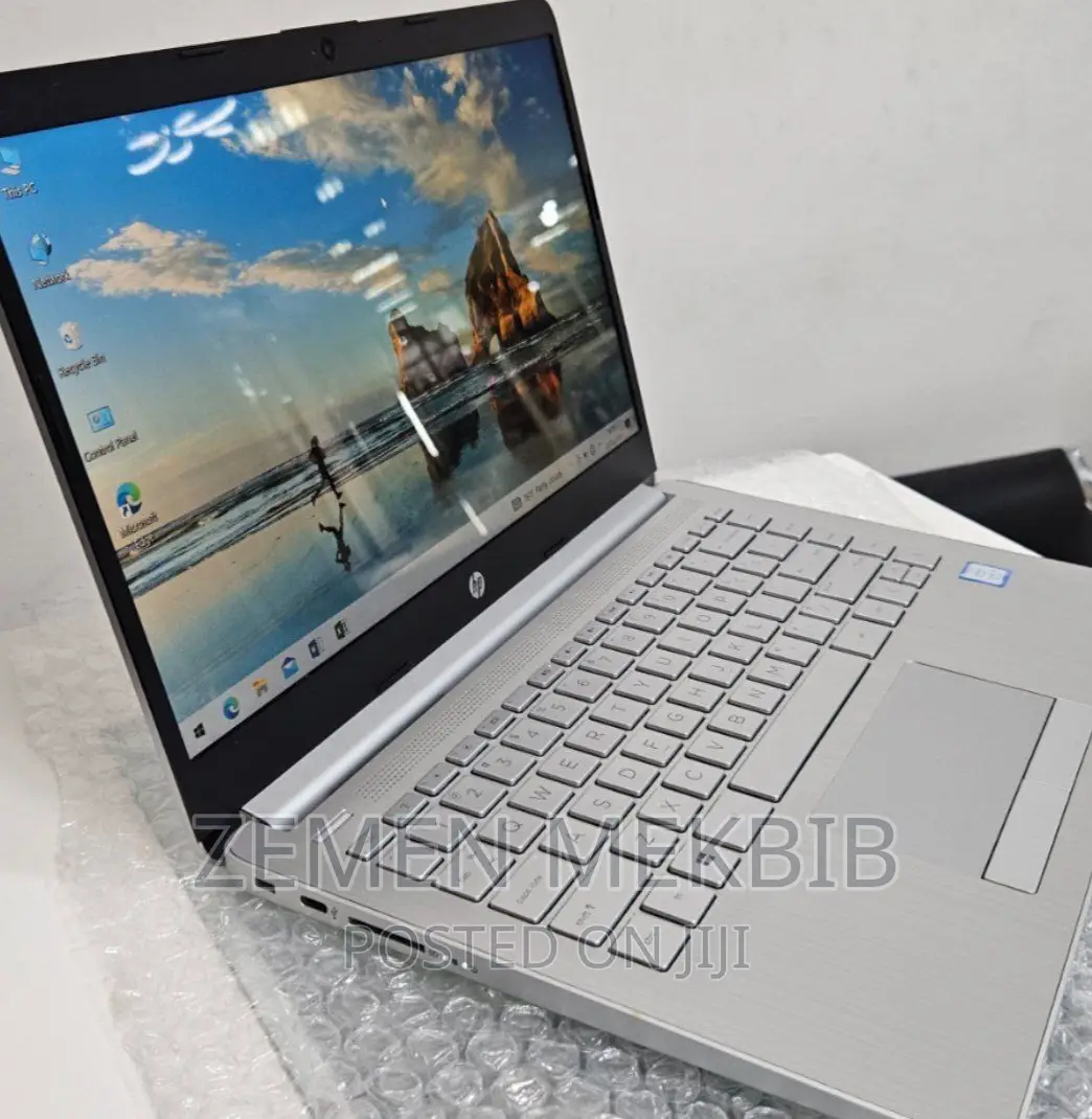 New Laptop HP Stream Notebook 8GB Intel Core I3 HDD 1T