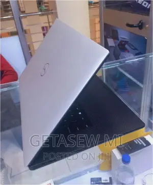 New Laptop Dell 32GB Intel Core I7 SSD 1T