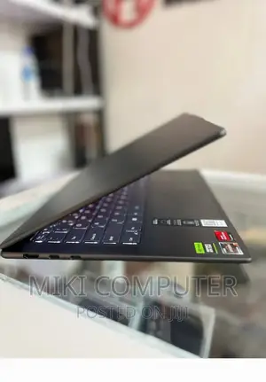 New Laptop Lenovo Legion 5 16GB AMD Ryzen 7 SSD 512GB