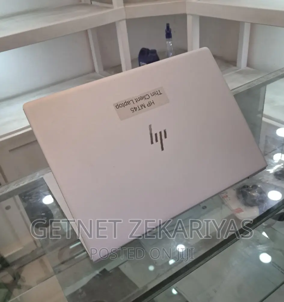 New Laptop HP EliteBook 840 10 8GB AMD Ryzen 3 SSD 256GB