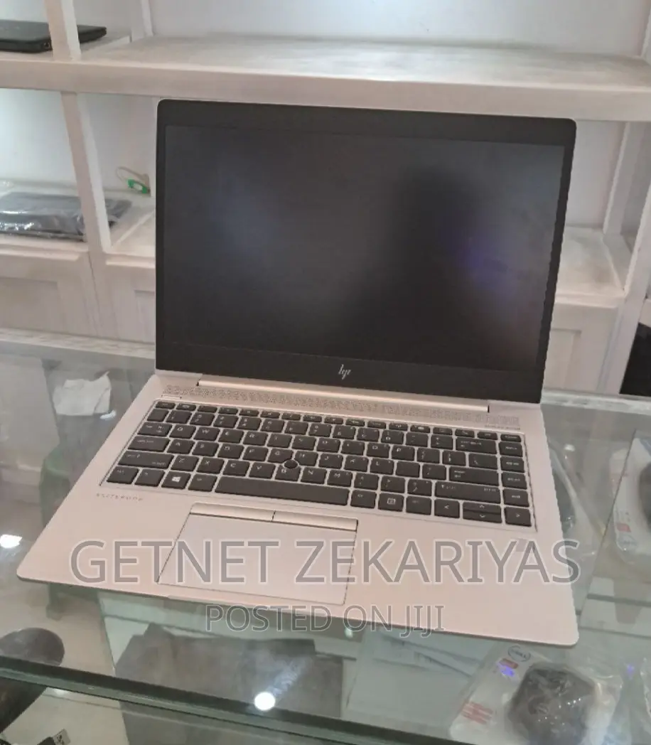 New Laptop HP EliteBook 840 10 8GB AMD Ryzen 3 SSD 256GB