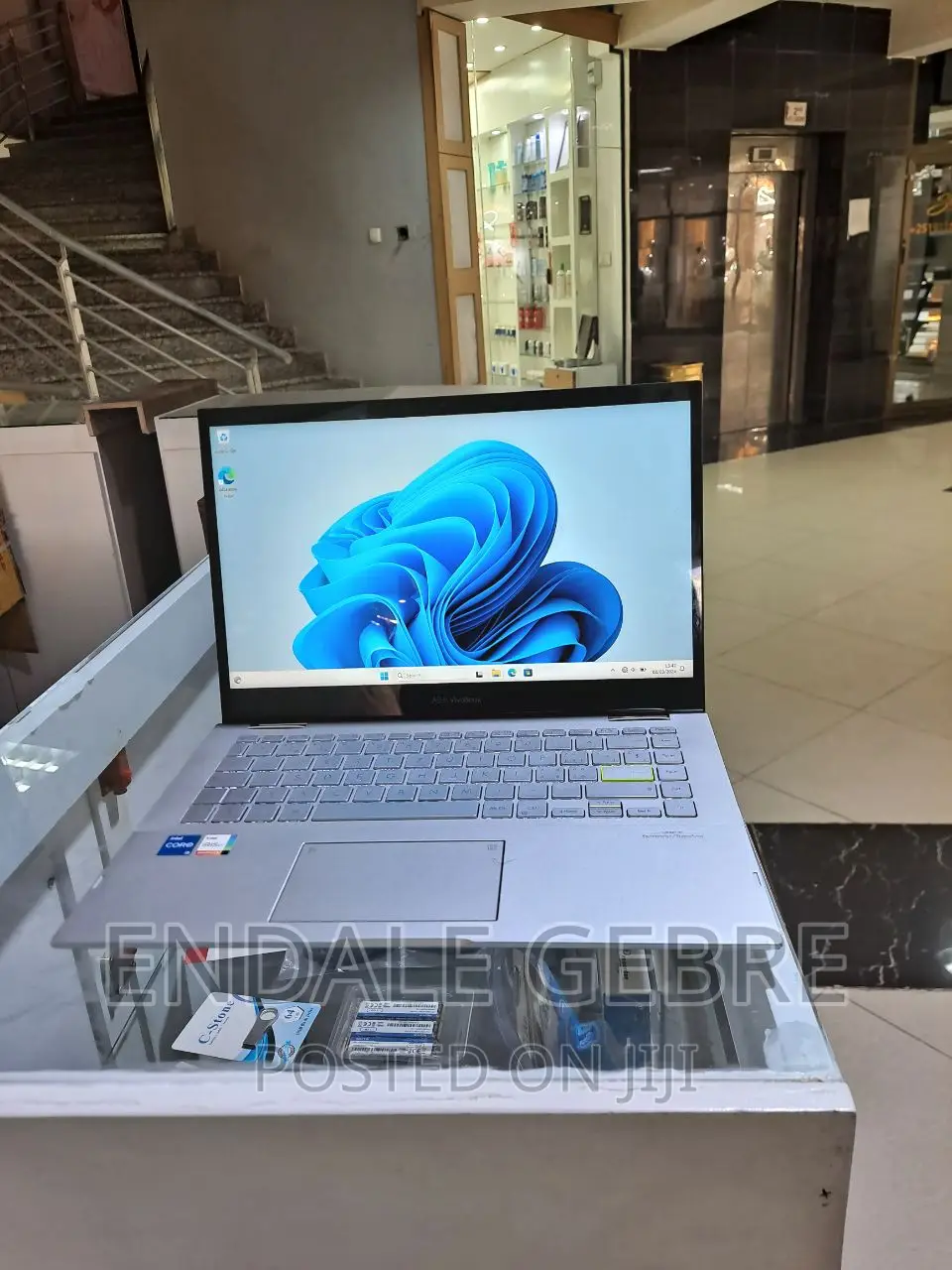 New Laptop Asus VivoBook 15 X505BA 8GB Intel Core I5 SSD 512GB