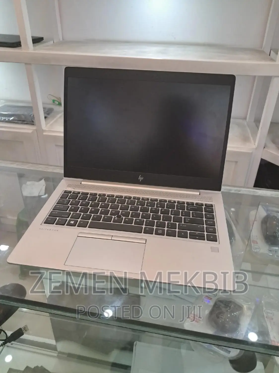 New Laptop HP EliteBook 840 8GB AMD Ryzen 3 SSD 256GB