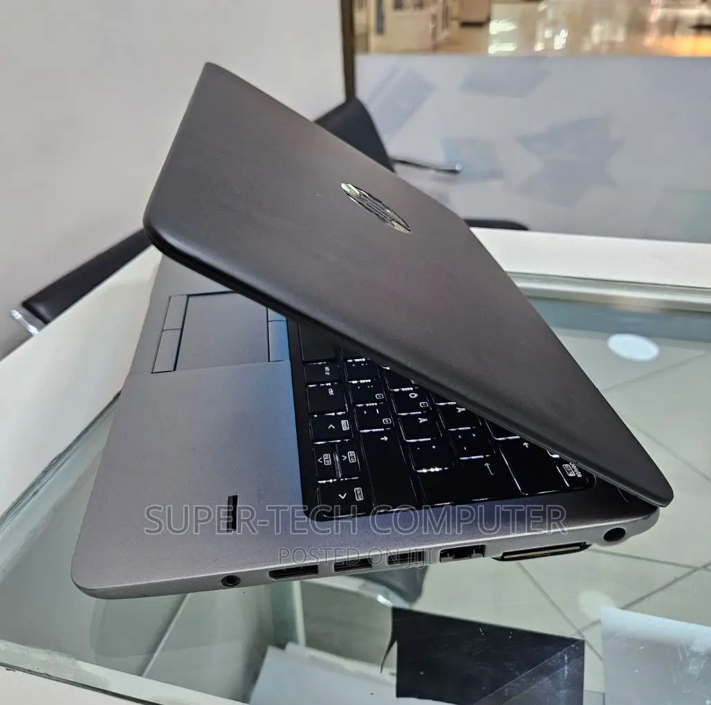 New Laptop HP EliteBook 820 G1 8GB Intel Core I5 HDD 500GB