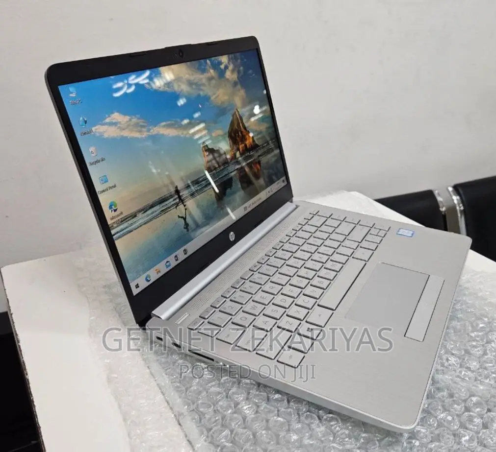 New Laptop HP Stream Notebook 8GB Intel Core I3 SSD 1T