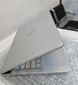 New Laptop HP Stream Notebook 8GB Intel Core I3 SSD 1T