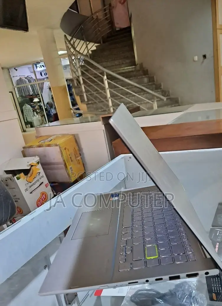 Laptop Asus VivoBook 15 X505BA 8GB Intel Core I5 SSD 512GB