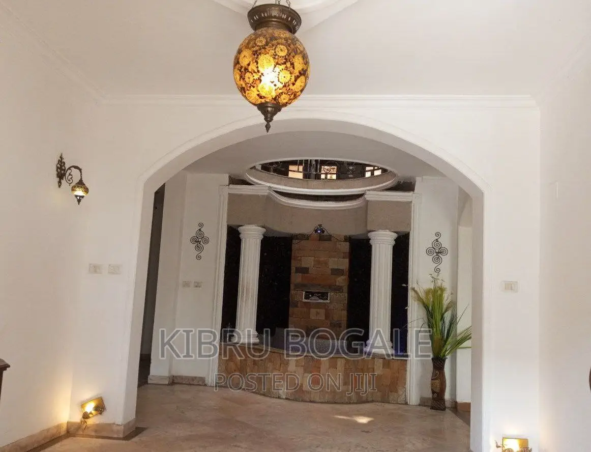 10bdrm House in Cmc, Bole for sale