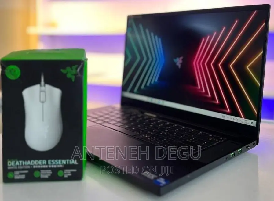 New Laptop Razer Blade 32GB Intel Core I7 SSD 512GB