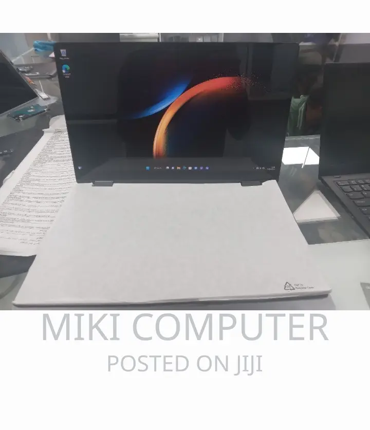 New Laptop Samsung 16GB Intel Core I7 SSD 512GB