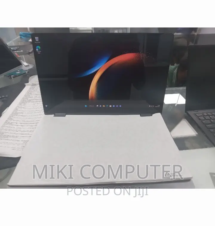 New Laptop Samsung 16GB Intel Core I7 SSD 512GB