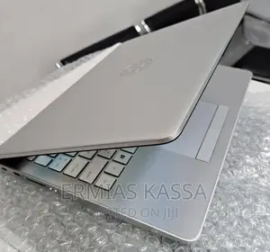 New Laptop HP Stream Notebook 8GB Intel Core I3 HDD 1T