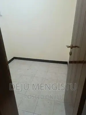 4bdrm Apartment in ሳሚት72, Bole for rent