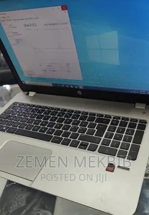 Photo - New Laptop HP 8GB AMD Ryzen 5 HDD 256GB