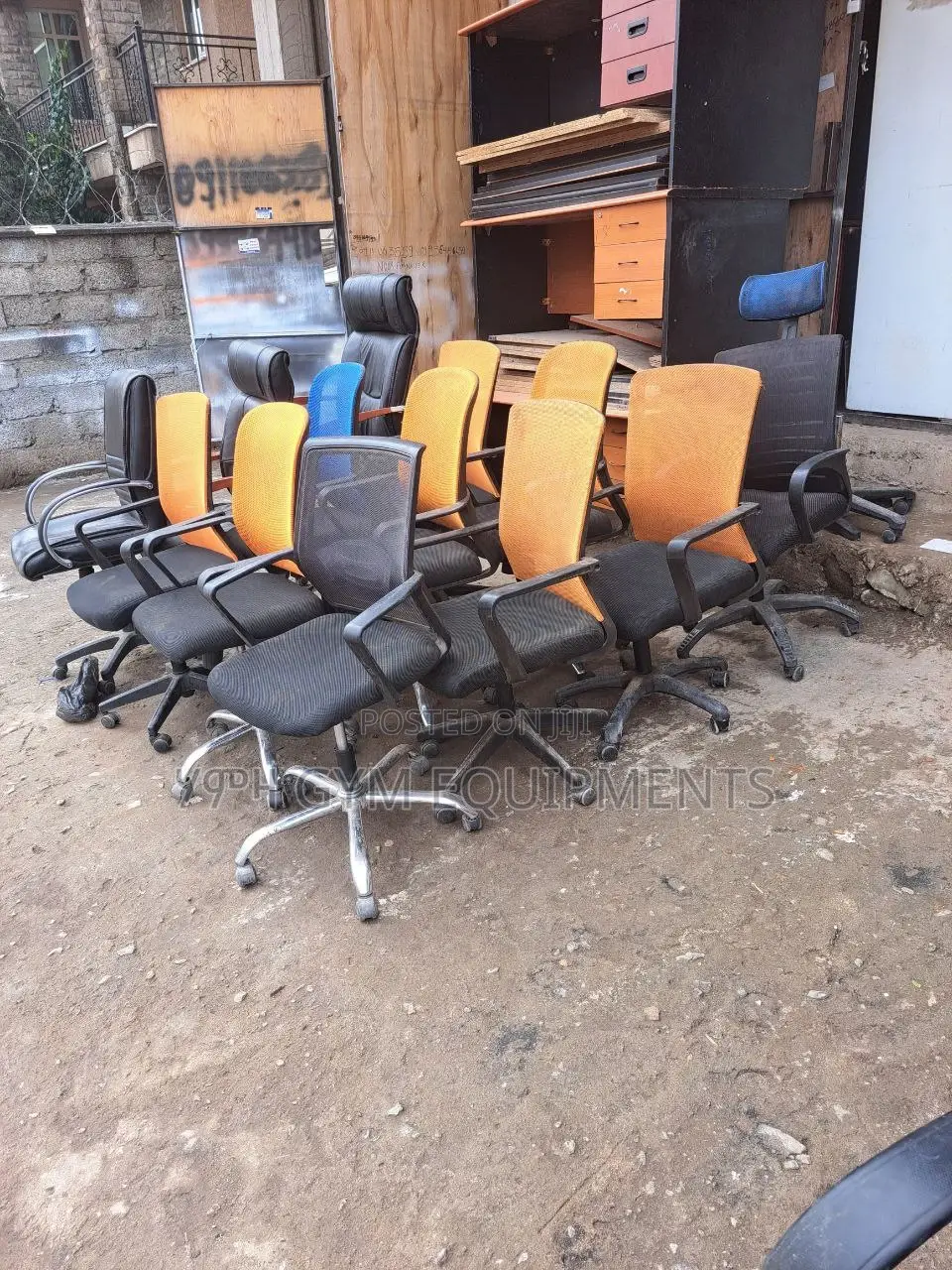 Office Chair ባለ ወንፊቱ ተሽከርካሪ የቢሮ ወንበር