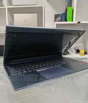 Photo - New Laptop HP Pavilion 15 8GB AMD Ryzen 5 SSD 512GB