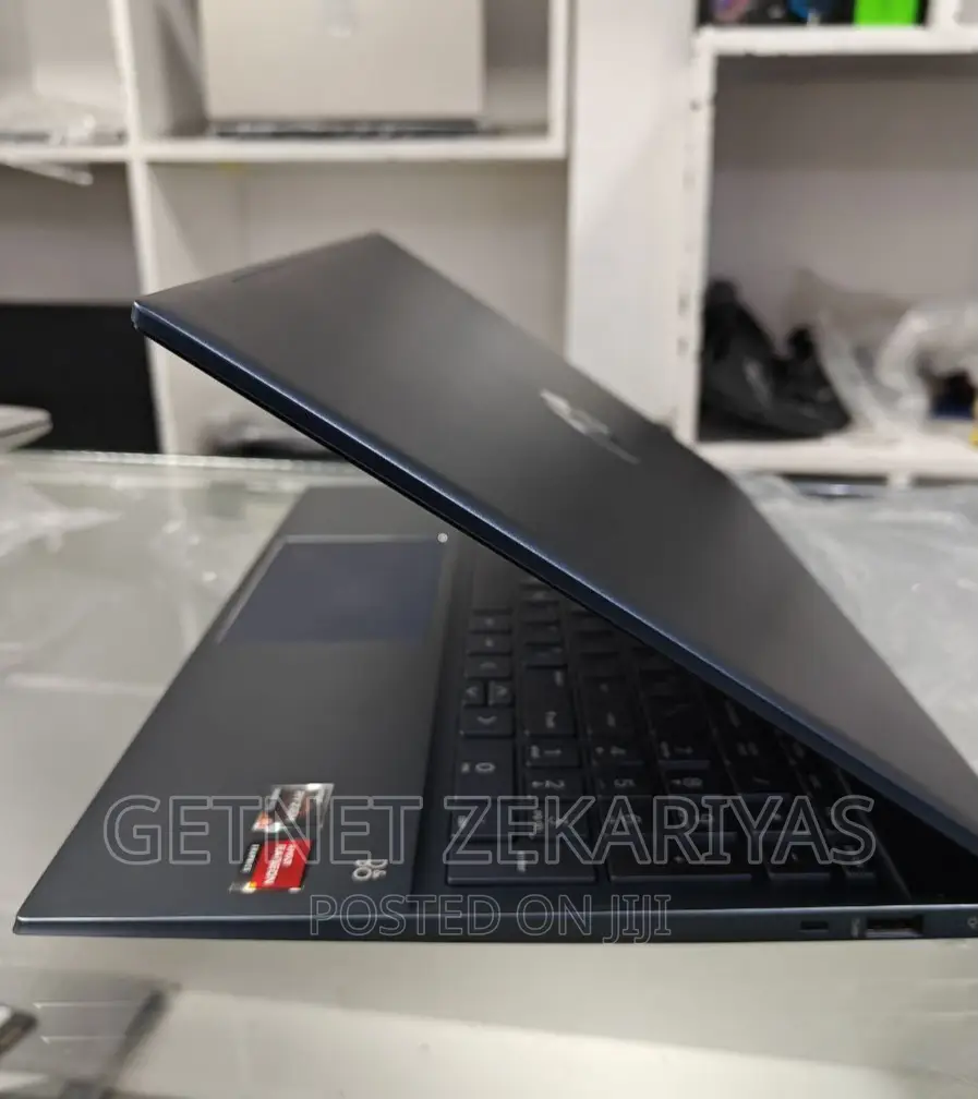 New Laptop HP Pavilion 15 8GB AMD Ryzen 5 SSD 512GB