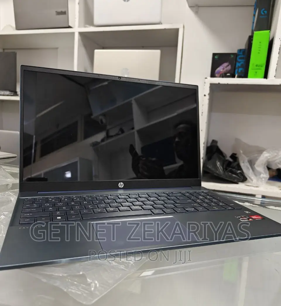 New Laptop HP Pavilion 15 8GB AMD Ryzen 5 SSD 512GB