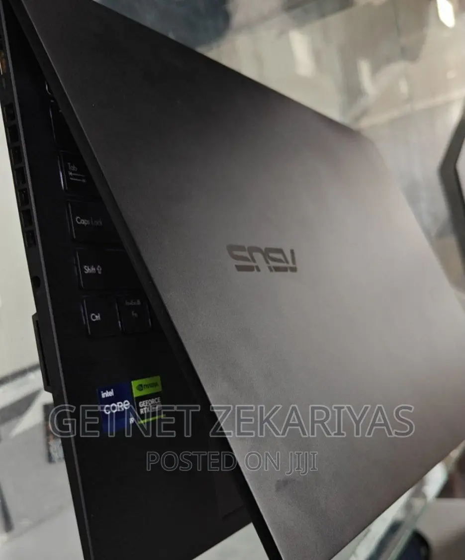 New Laptop Asus ROG Strix G15 16GB Intel Core I9 SSD 1T