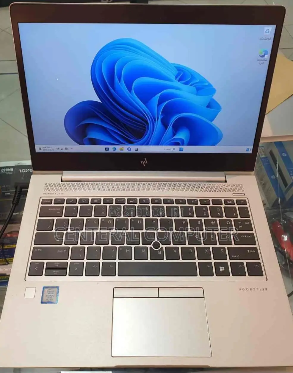 New Laptop HP 240 G5 16GB Intel Core I7 SSD 512GB
