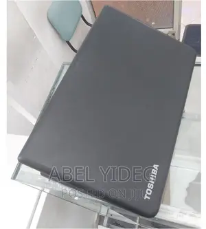 New Laptop Toshiba Satellite C850 4GB Intel Celeron HDD 320GB