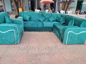 Photo - Corner L Shape Aofa Made of Woden Materi