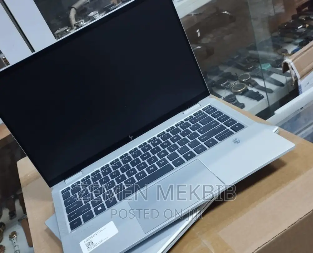 New Laptop Lenovo IdeaPad Z710 8GB Intel Core I3 SSD 128GB