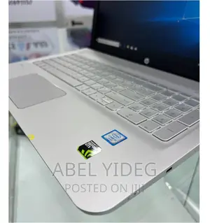New Laptop HP Envy 15 8GB Intel Core I5 HDD 1T