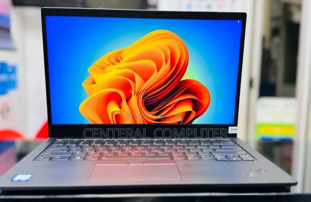 New Laptop Lenovo Thinkpad X1 Yoga 8GB Intel Core I5 SSD 512GB