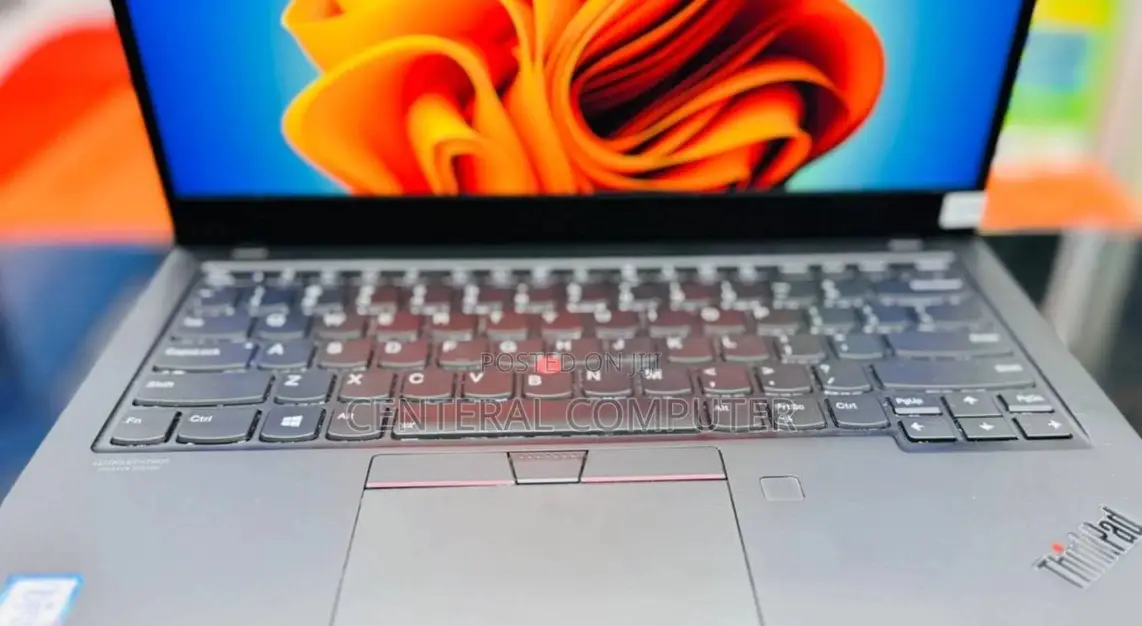 New Laptop Lenovo Thinkpad X1 Yoga 8GB Intel Core I5 SSD 512GB