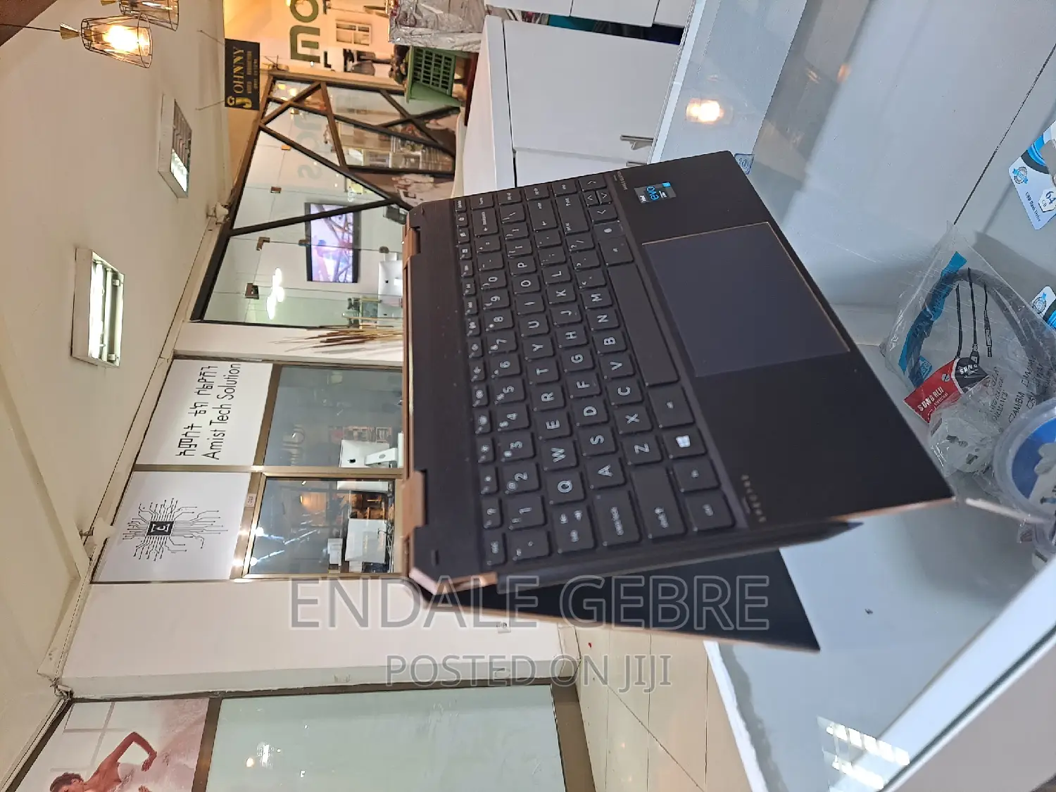 New Laptop HP Spectre 16GB Intel Core I7 SSD 1T