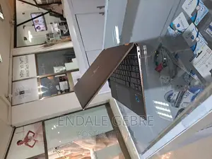 New Laptop HP Spectre 16GB Intel Core I7 SSD 1T