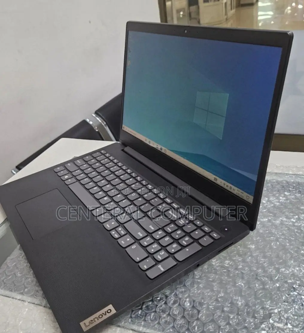 New Laptop Lenovo IdeaPad Y580 4GB AMD Ryzen 3 SSD 128GB