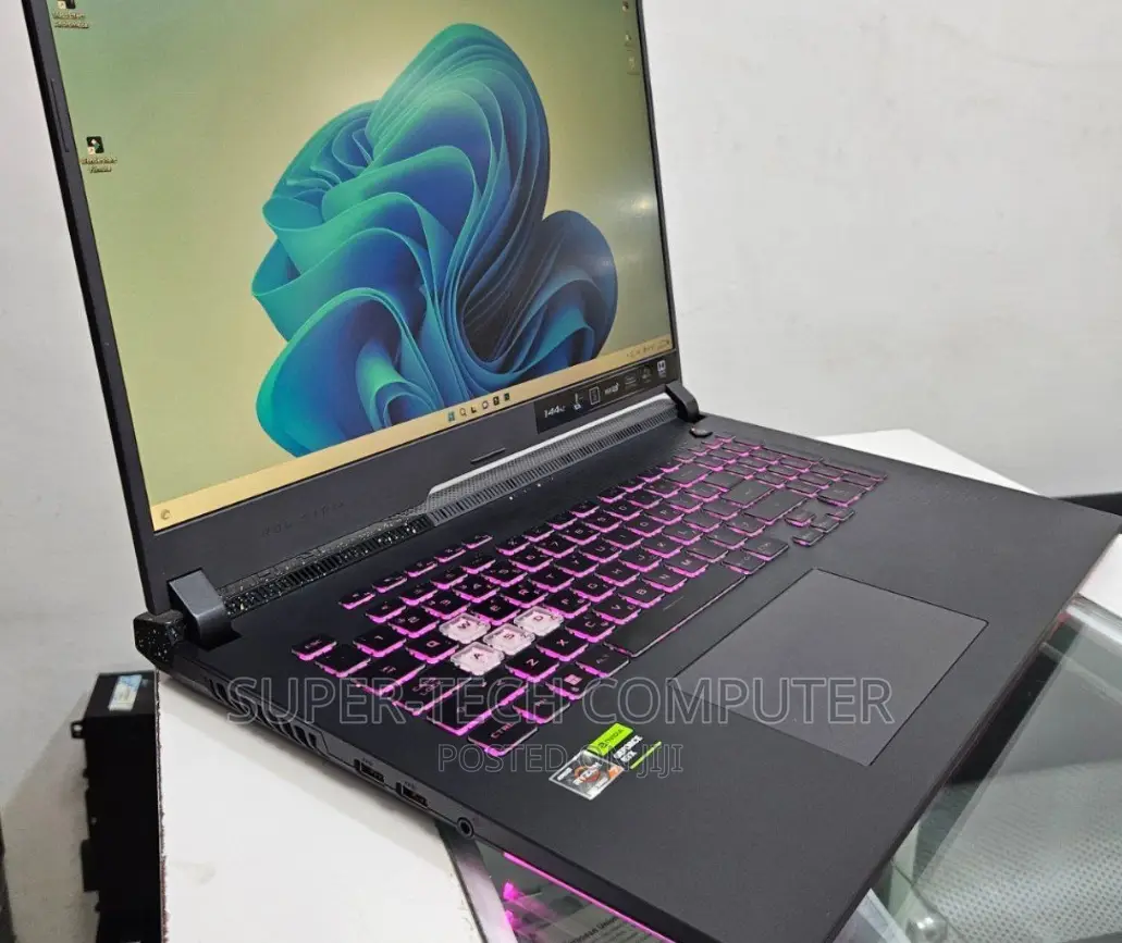 New Laptop Asus ROG Strix G15 16GB AMD Ryzen 7 SSD 1T