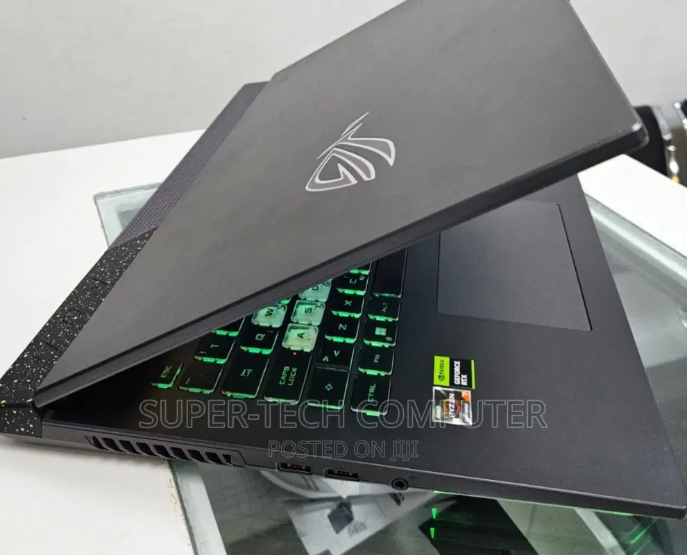New Laptop Asus ROG Strix G15 16GB AMD Ryzen 7 SSD 1T
