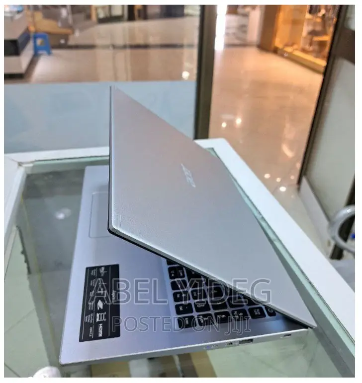 New Laptop Acer Aspire 5 8GB Intel Core I3 SSD 256GB