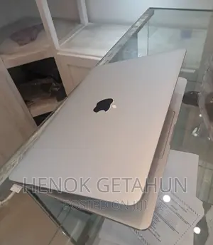 New Laptop Apple MacBook Pro 2015 8GB Intel Core I5 SSD 128GB