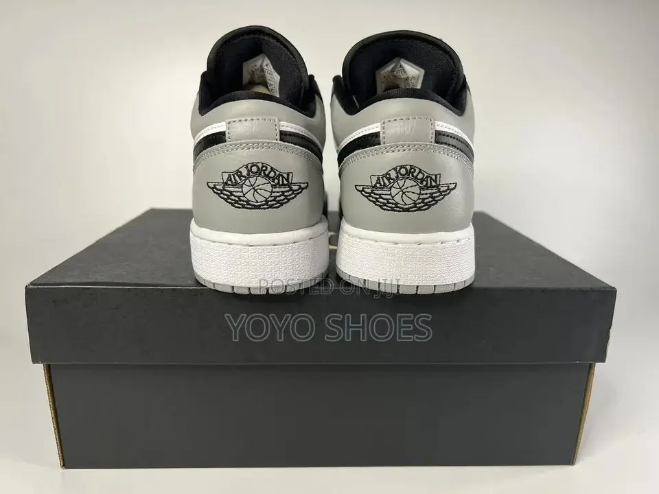 Air Jordan 1 Low Shadow Too Light