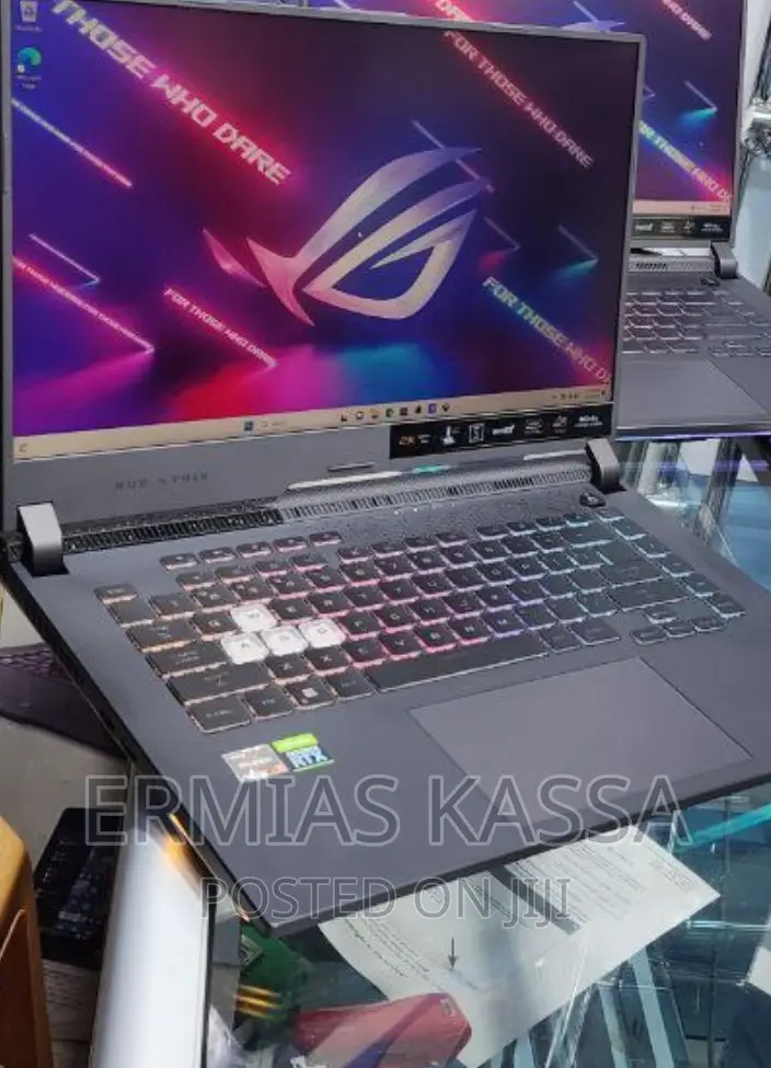 New Laptop Asus ROG Strix G15 16GB AMD Ryzen 7 SSD 1T