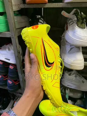 Oginal Mercurial Foot Ball Shoes