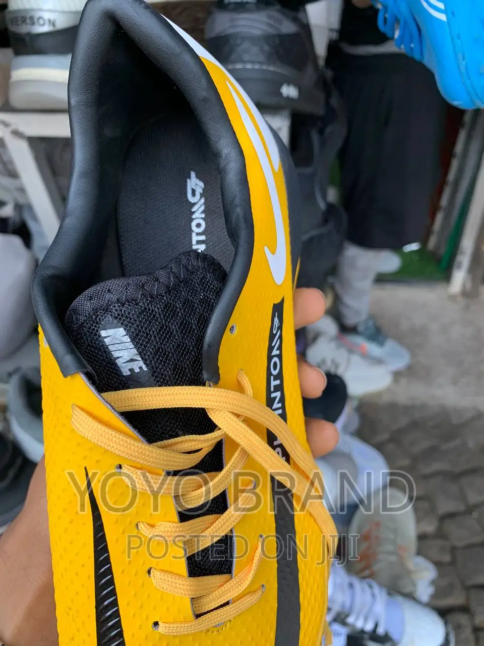 Orginwl Phanotom Foot Ball Shoes