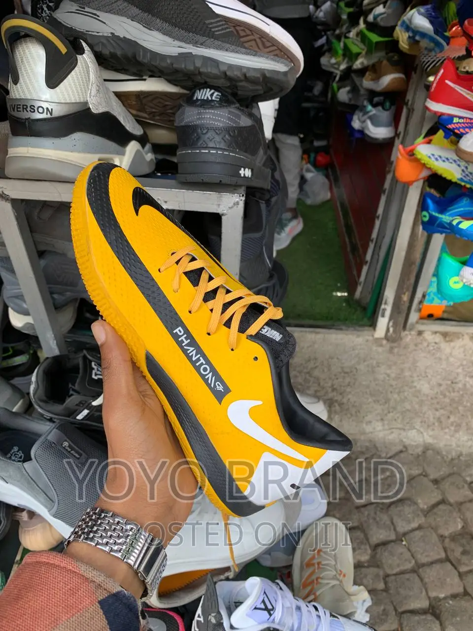 Orginwl Phanotom Foot Ball Shoes